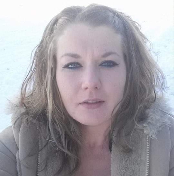 Profile Picture of Lisa Jazowski (@lisajazowski) on Poshmark