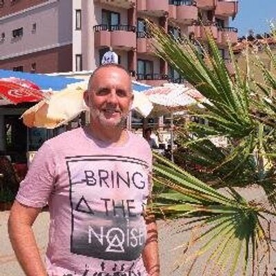 Profile Picture of Robert Hughes (@RobStrider) on Twitter