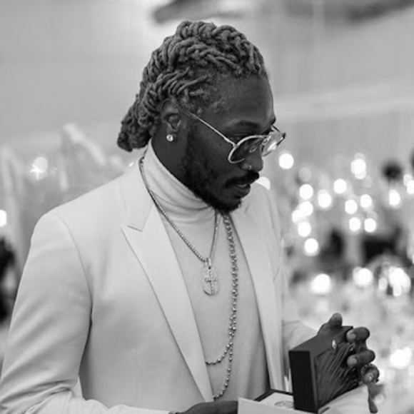 Profile Picture of Jonathan Esquivel (@jonathanesqu909) on Poshmark