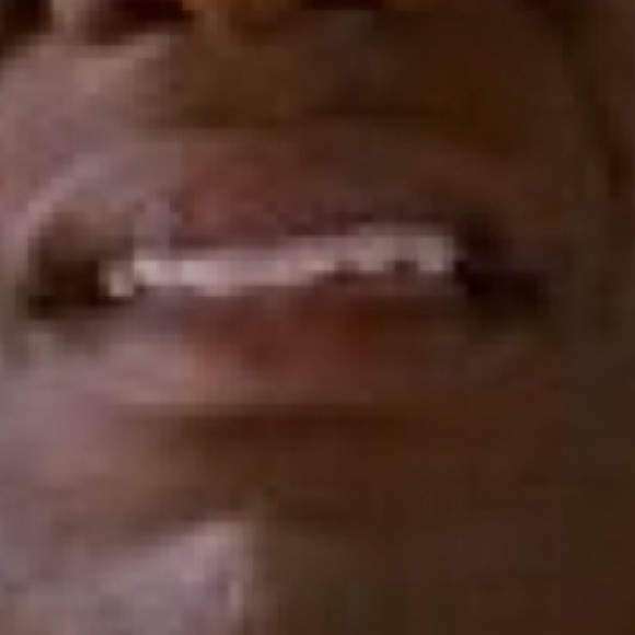 Profile Picture of Hehe Hehernn (@hrbbrbr) on Poshmark