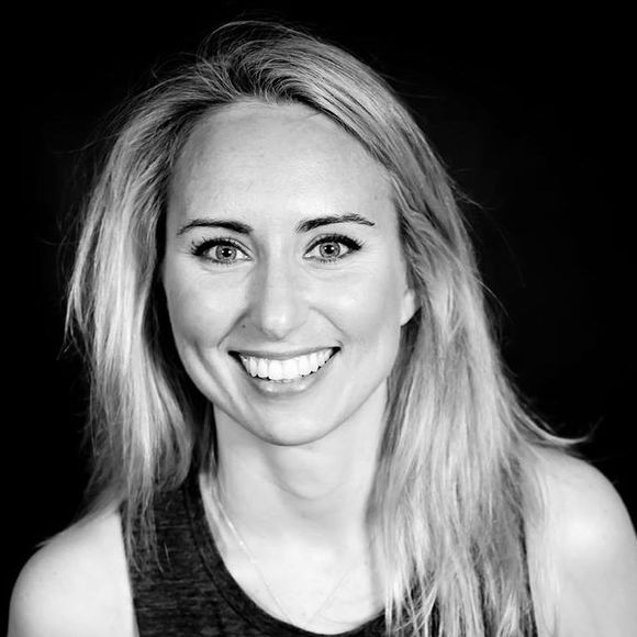 Profile Picture of Carly Adams (@carlyadams165) on Poshmark