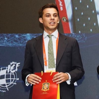 Profile Picture of Álvaro De Miguel (@deMiguelAlvaro) on Twitter