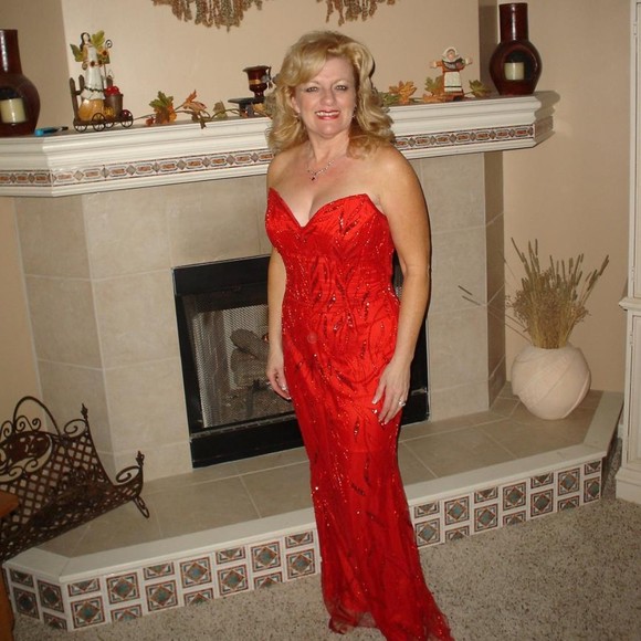 Profile Picture of Diane Calkins-scroggins (@dancingdi2002) on Poshmark