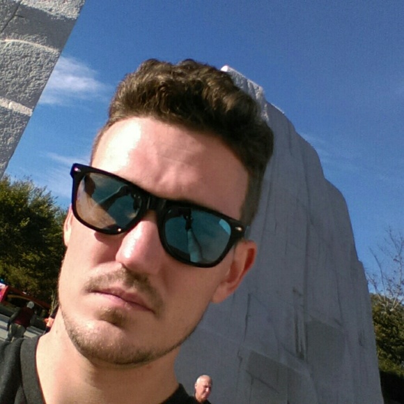Profile Picture of Richard Ruby (@rich_rube412) on Poshmark