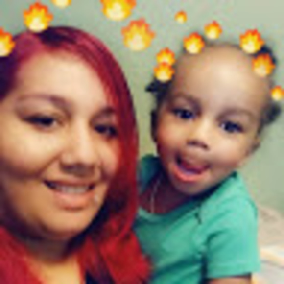 Profile Picture of Jazmine Wade (@jazzycapri02) on Poshmark