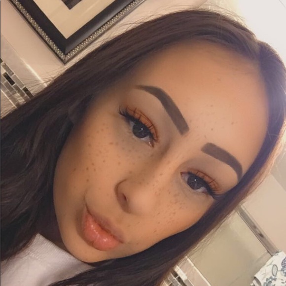 Profile Picture of Alexis Trask (@alexistrask26) on Poshmark