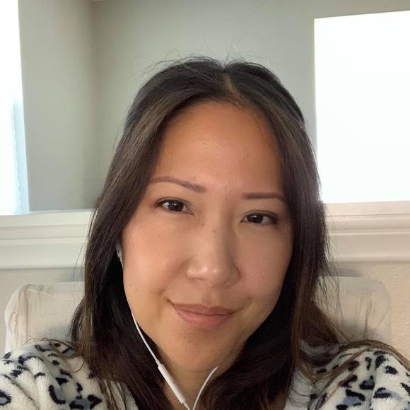 Profile Picture of Jenny Eckhart (@eckj) on Poshmark