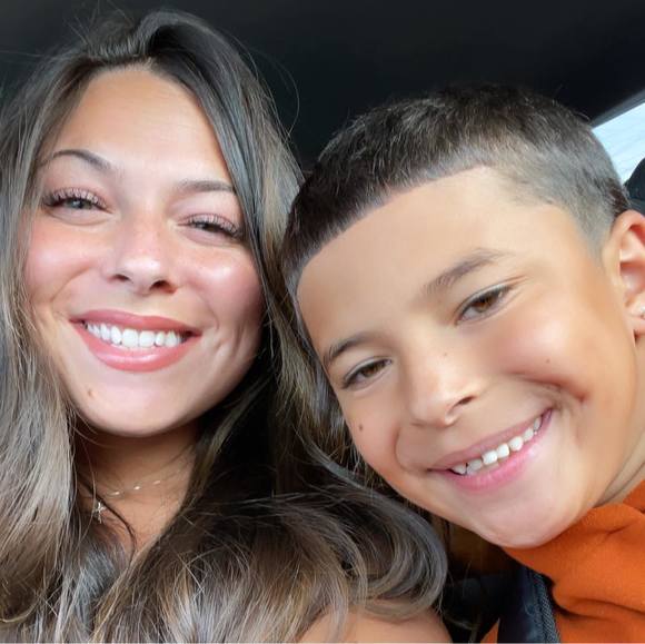 Profile Picture of Kaylie Bonanno (@kaylieryanne) on Poshmark