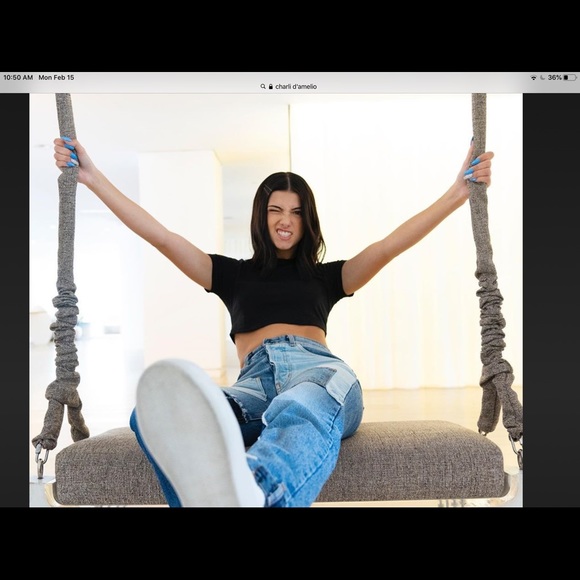 Profile Picture of Stephanie Kern (@stephanieker579) on Poshmark