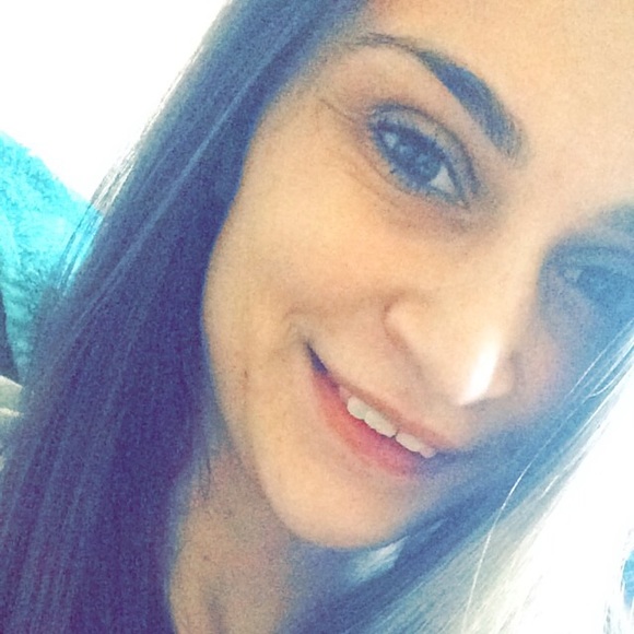 Profile Picture of Skyler Grant (@skyler2012) on Poshmark