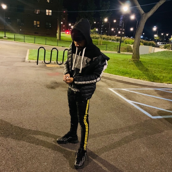 Profile Picture of Mike Mike (@streetzprophet) on Poshmark