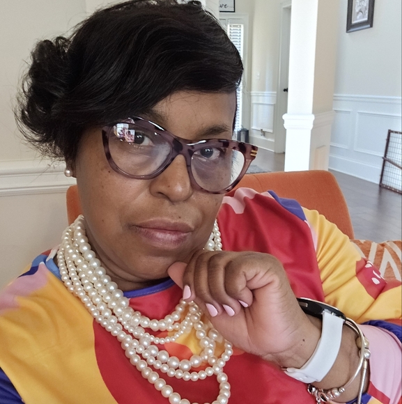 Profile Picture of Pamela Rogers-frink (@frinky11117) on Poshmark