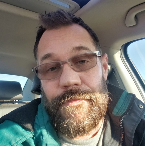 Profile Picture of Ronald Barnes (@rbx7270) on Poshmark