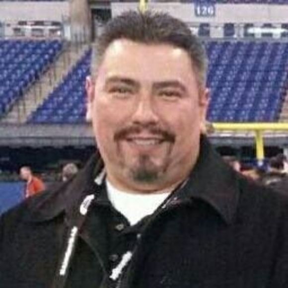 Profile Picture of Juan Cisneros (@thecan75) on Poshmark