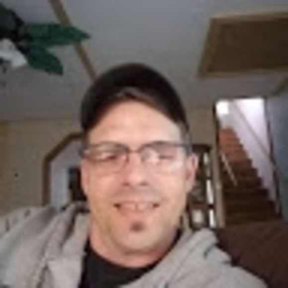 Profile Picture of Michael Tischbirek sr. (@mtischbirek) on Poshmark