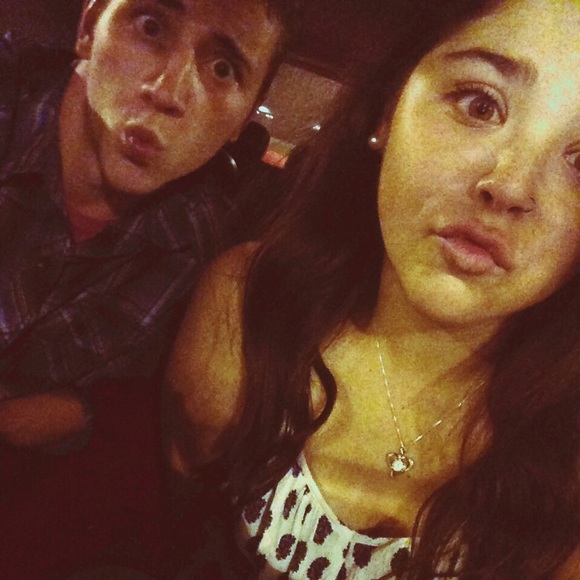 Profile Picture of Shayna Abbott (@shayna_abbott) on Poshmark