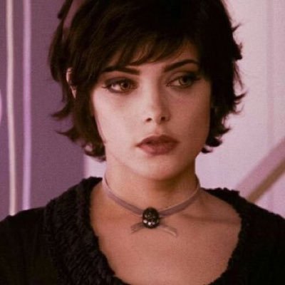 Profile Picture of Jay Reid (@moonphasefairy) on Twitter