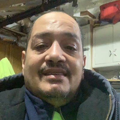 Profile Picture of Raymond Nieves (@raymond15633667) on Twitter