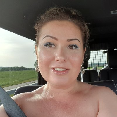 Profile Picture of Julia Pfaff (@JuliaPfaff2) on Twitter