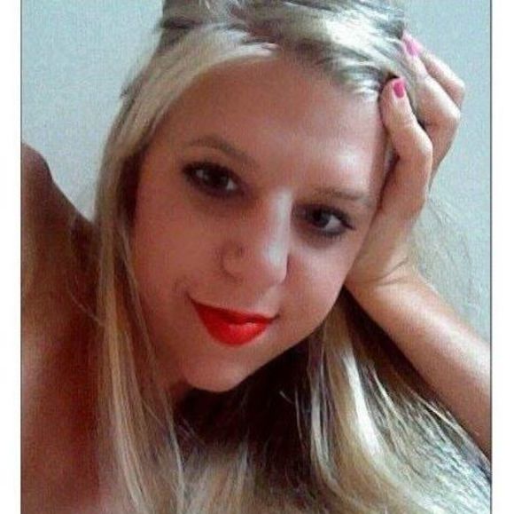 Profile Picture of Kathleen Nicole (@kathleennico113) on Poshmark