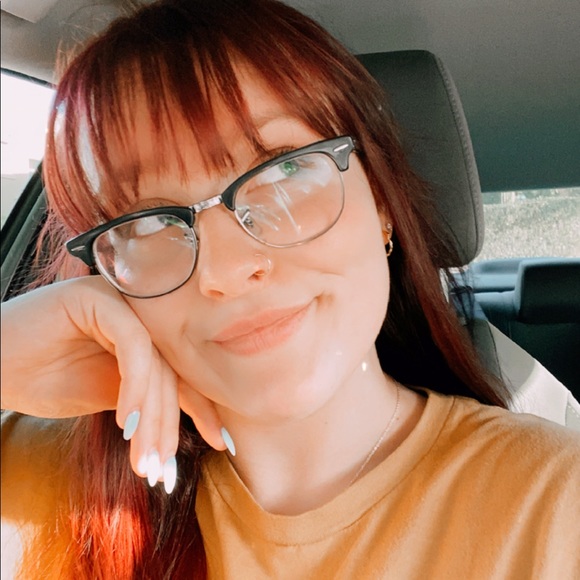 Profile Picture of Grace Rees (@annaisaacxoxo) on Poshmark