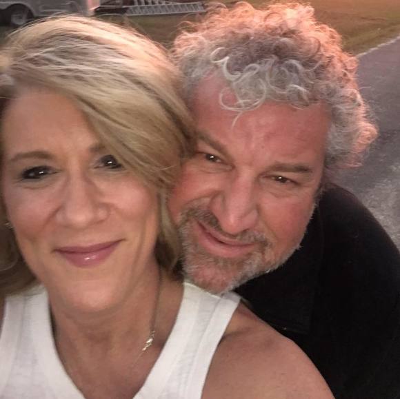 Profile Picture of Robin Waggoner martin (@robinmartin27) on Poshmark