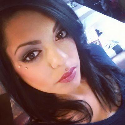 Profile Picture of Julia Cuellar (@JuliaPCuellar) on Twitter