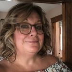 Profile Picture of Lori Hafford Dyer (@ldyer_thekraftedfrontporch) on Instagram