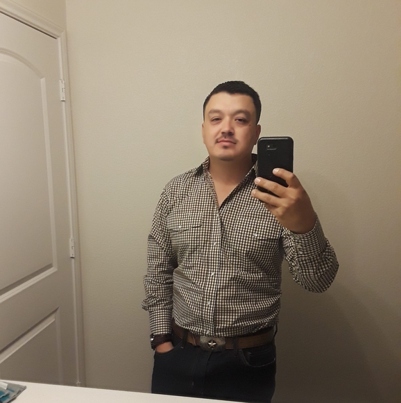 Profile Photo of Jesus Huerta (@jesushuerta517) on Poshmark