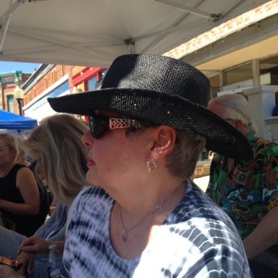 Profile Picture of Colorado (@PaulaMarshall17) on Twitter