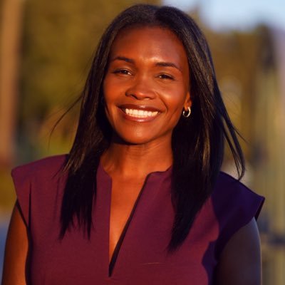 Profile Picture of Relationship Expert (@RhondaSmithLCSW) on Twitter