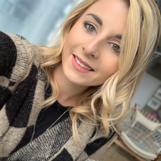 Profile Picture of Hayley Mample (@hayley.mample) on Facebook