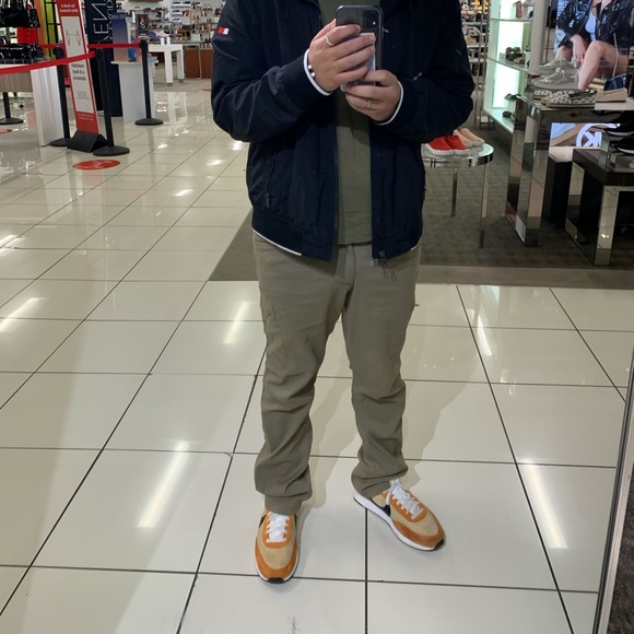 Profile Picture of Mike Rivera (@mikerivera857) on Poshmark