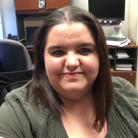 Profile Picture of Dawnetta Richardson (@nettamarie1984) on Poshmark