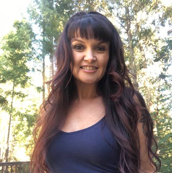 Profile Picture of Amanda Boyer (@amandajoboyer) on Poshmark