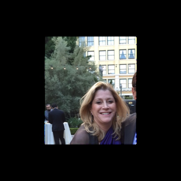 Profile Picture of Christine Marello (@cmarello8) on Poshmark