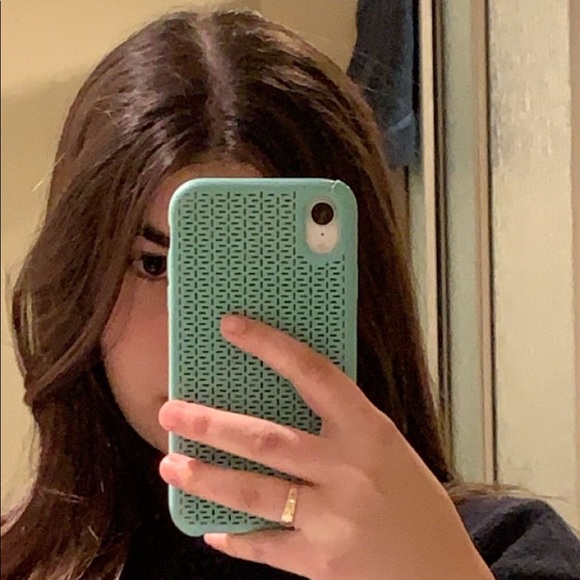 Profile Picture of Élodie Derouin (@loddylod) on Poshmark