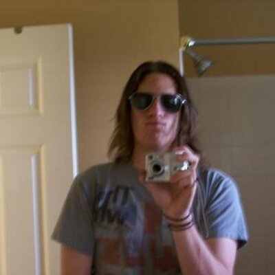 Profile Picture of Brian Munson (@caveman_09) on Twitter