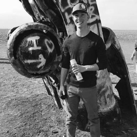 Profile Picture of Colin Rader (@colinrader) on Poshmark