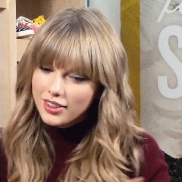 Profile Picture of Gabby Alcala (@gabby_alcala) on Poshmark