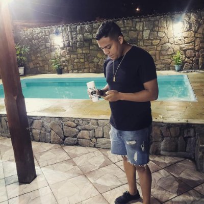 Profile Picture of Felipe Teixeira (@Felipeteixeira3) on Twitter
