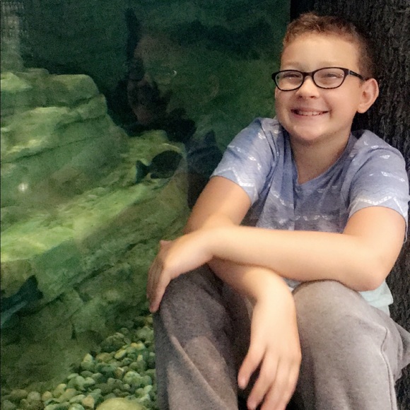 Profile Picture of Philip Lowery (@plowery85) on Poshmark