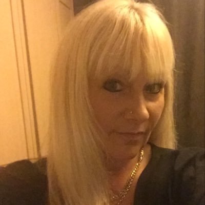 Profile Picture of Lynda Newell (@lyndanewell10) on Twitter