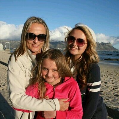 Profile Picture of Sandi Craig (@sandileecraig) on Twitter