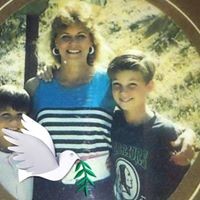 Profile Picture of Kelly Bowles (@kelly-bowles-7) on Quora