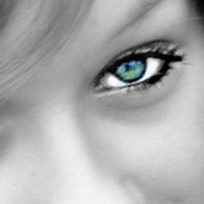 Profile Picture of Sara-Jane ☆ (@SaraNiemann) on Twitter