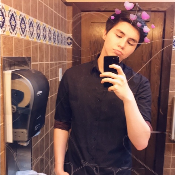 Profile Picture of Joseph Sepulveda (@iitzjoseph) on Poshmark