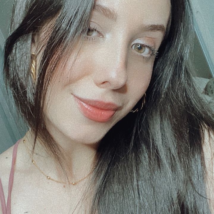 Profile Picture of mandi_len (@mandi_len) on Tiktok
