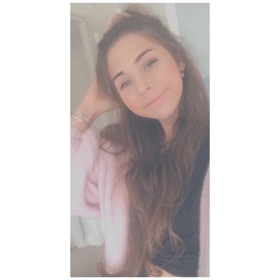 Profile Picture of Beth (@bethanyevans201) on Twitter