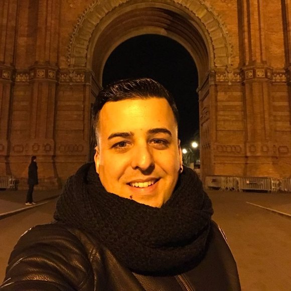 Profile Picture of Carlos Irigoyen (@carlosirigoyen) on Poshmark